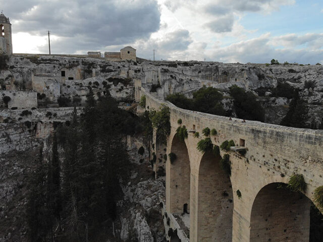 La via dei Piloni